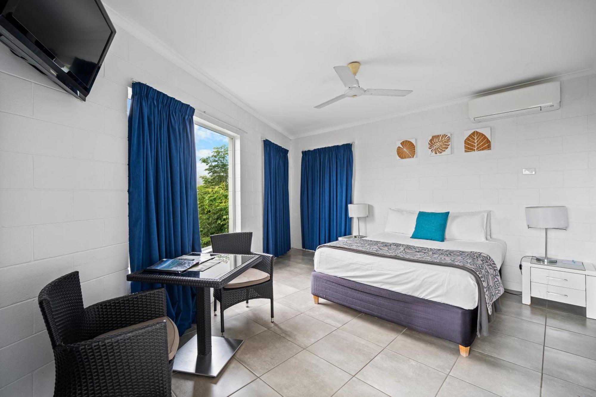 Colonial Palms Motor Inn Airlie Beach Exteriér fotografie