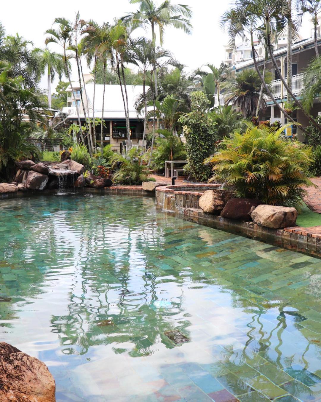Colonial Palms Motor Inn Airlie Beach Exteriér fotografie