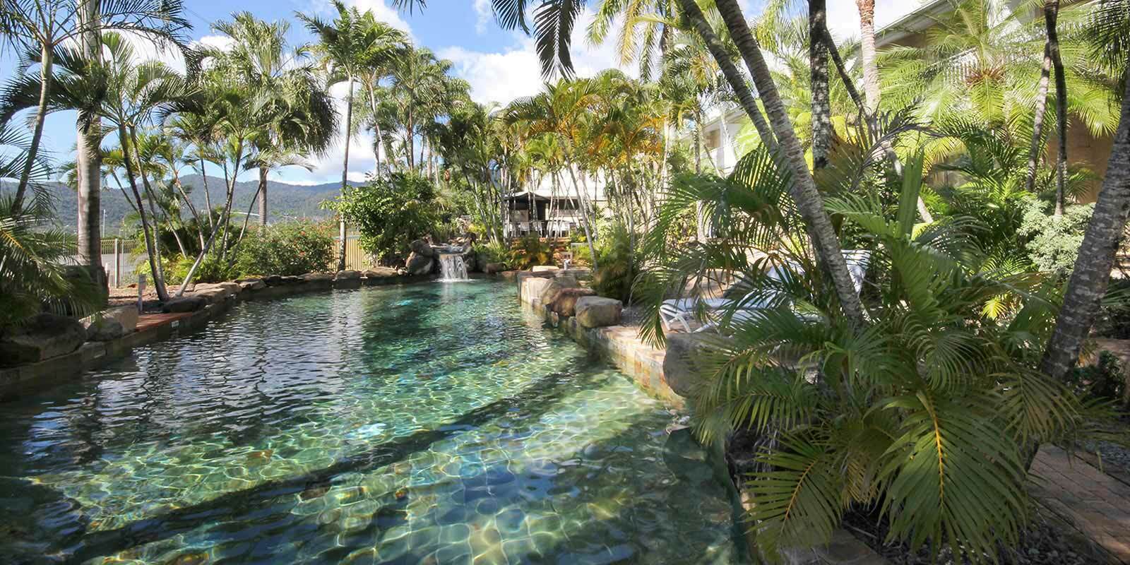 Colonial Palms Motor Inn Airlie Beach Exteriér fotografie